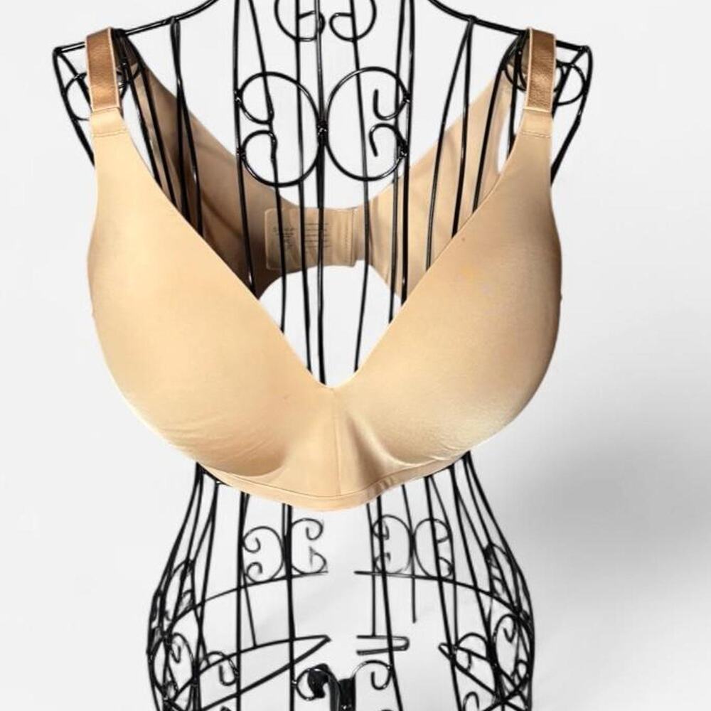 Soma Vanishing 360 Wireless Bra 38C Nude Beige Back Smoothing Comfort T-Shirt